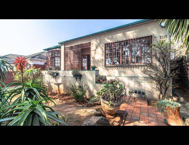 3 BEDROOM HOUSE FOR SALE IN KENSINGTON